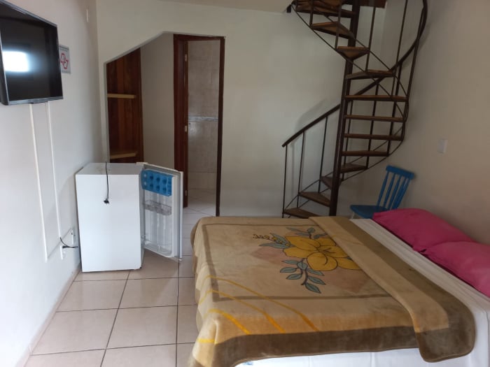 Nossas Acomodações - Quartos Limpos e Arejados e Camas muito Cheirosas e Limpesa impecavel. Pousada na Penha para o Beto Carrero? Pousada Vila D' Italia sua melhor opção com 18 quartos aconchegantes e melhor preço. Rua Luiz Vicente da Silva, 183 - Penha Santa Catarina - SC.